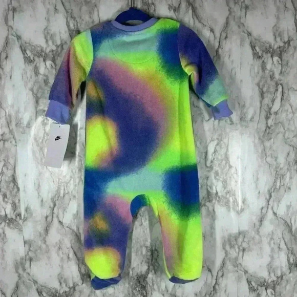 NWT Nike Baby Girl Tie Dye Footed Sleeper 6 Months Zipper, Purple, Green, FLEECE - Picture 2 of 5